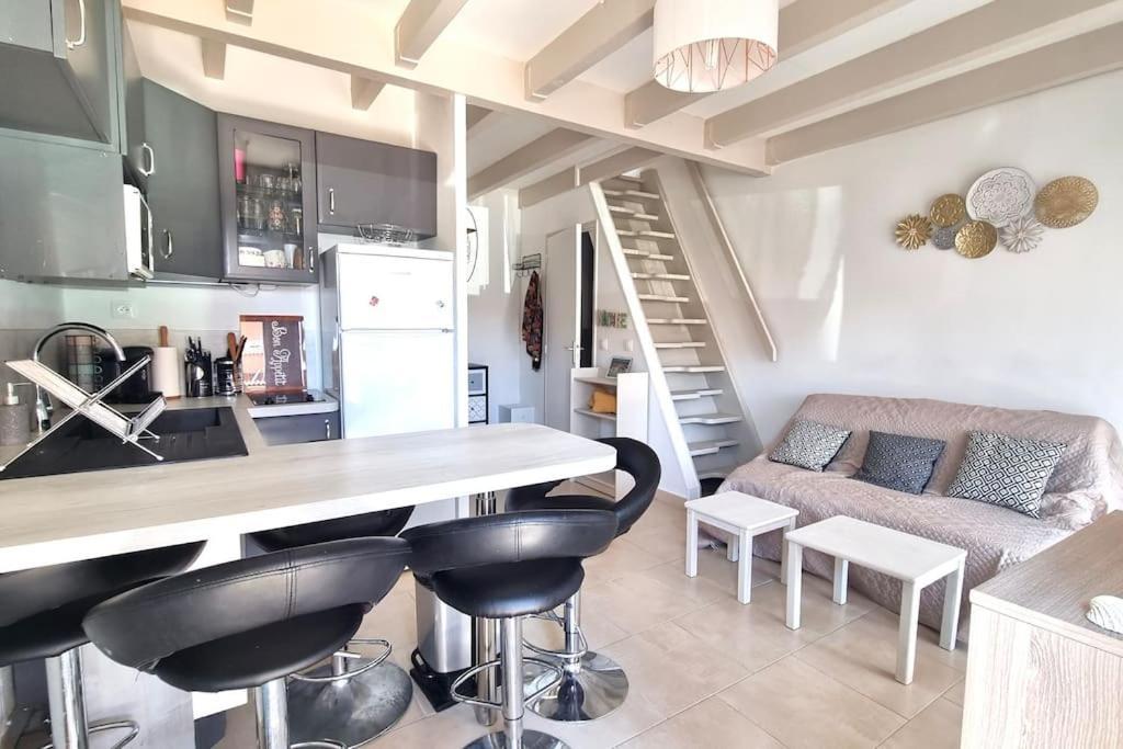 Chez Laura Et Benjamin ! Maison A La Plage Climatisee Фронтиньян Экстерьер фото
